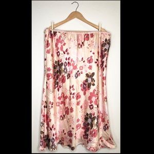 Country Casuals Silk floral Skirt SZL